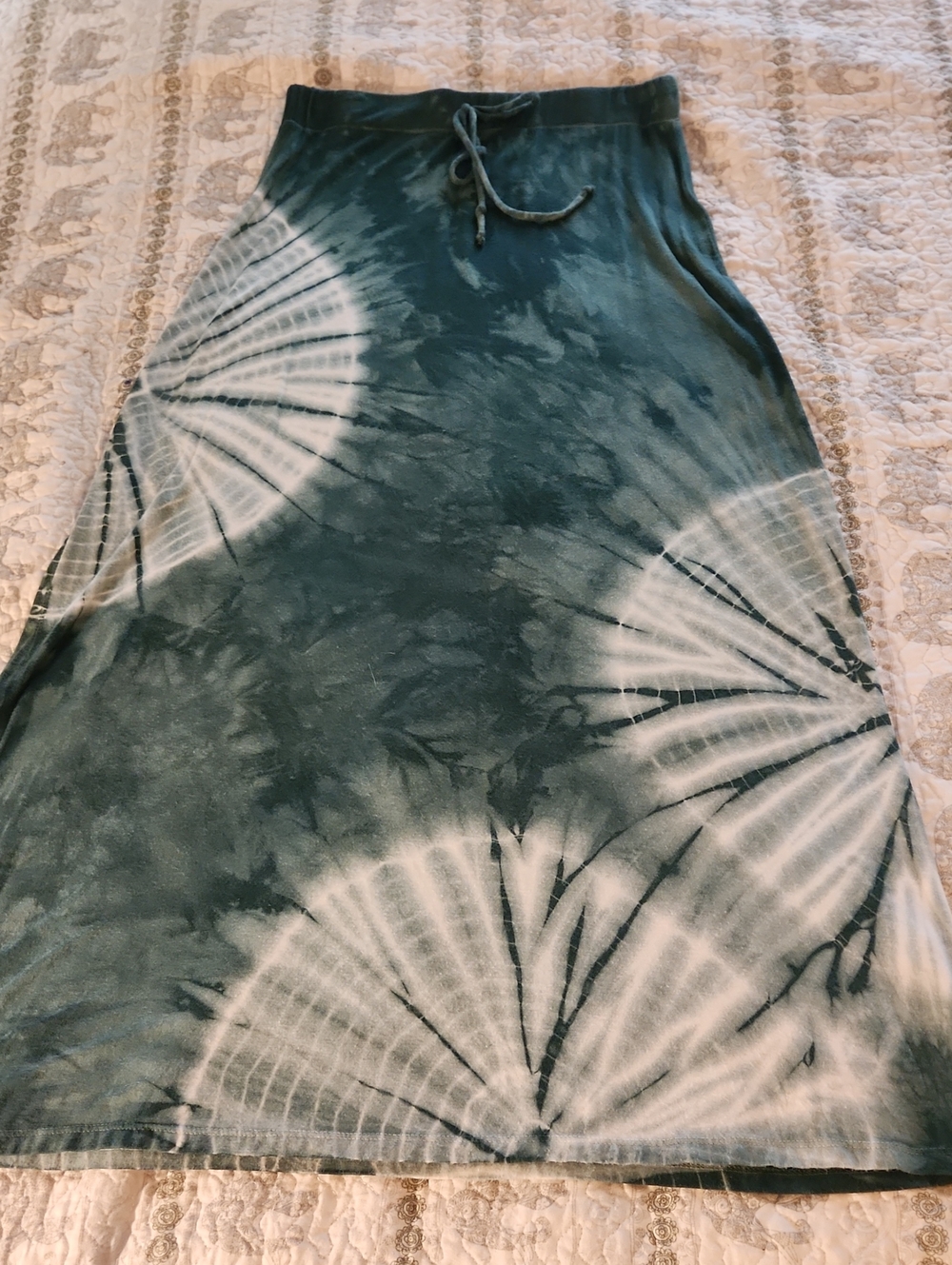 Lapis Green and White Tie-Dye Knit Maxi Skirt